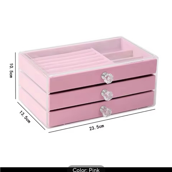Dusty Pink Jewelry Box with Star-Shaped Handles and Glossy Finish
0304 - Picture 2 of 4